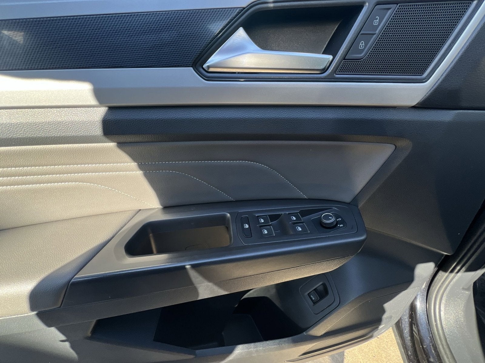 2022 Volkswagen Atlas 3.6L V6 SEL R-Line