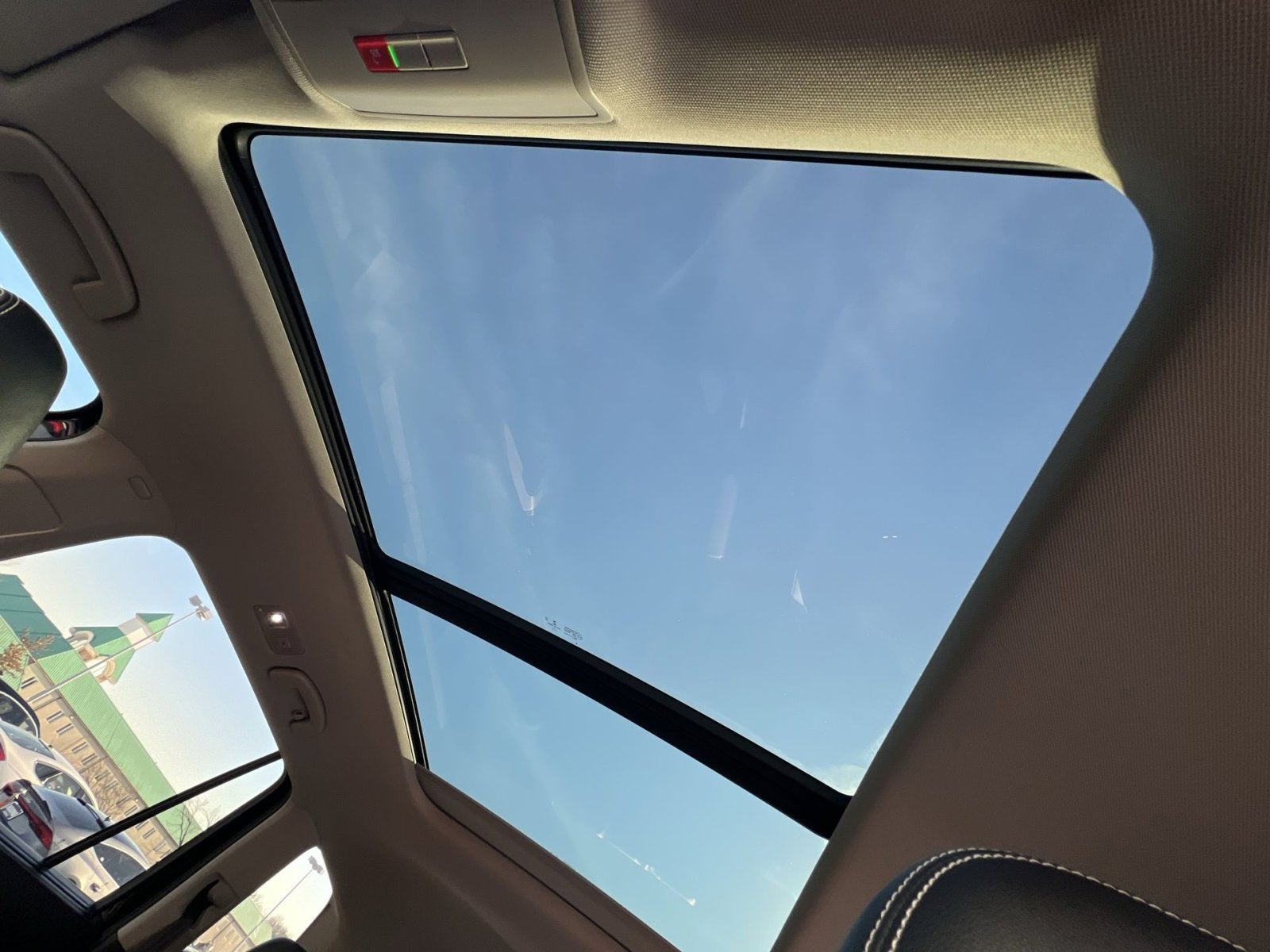 2022 Volkswagen Atlas 3.6L V6 SEL R-Line