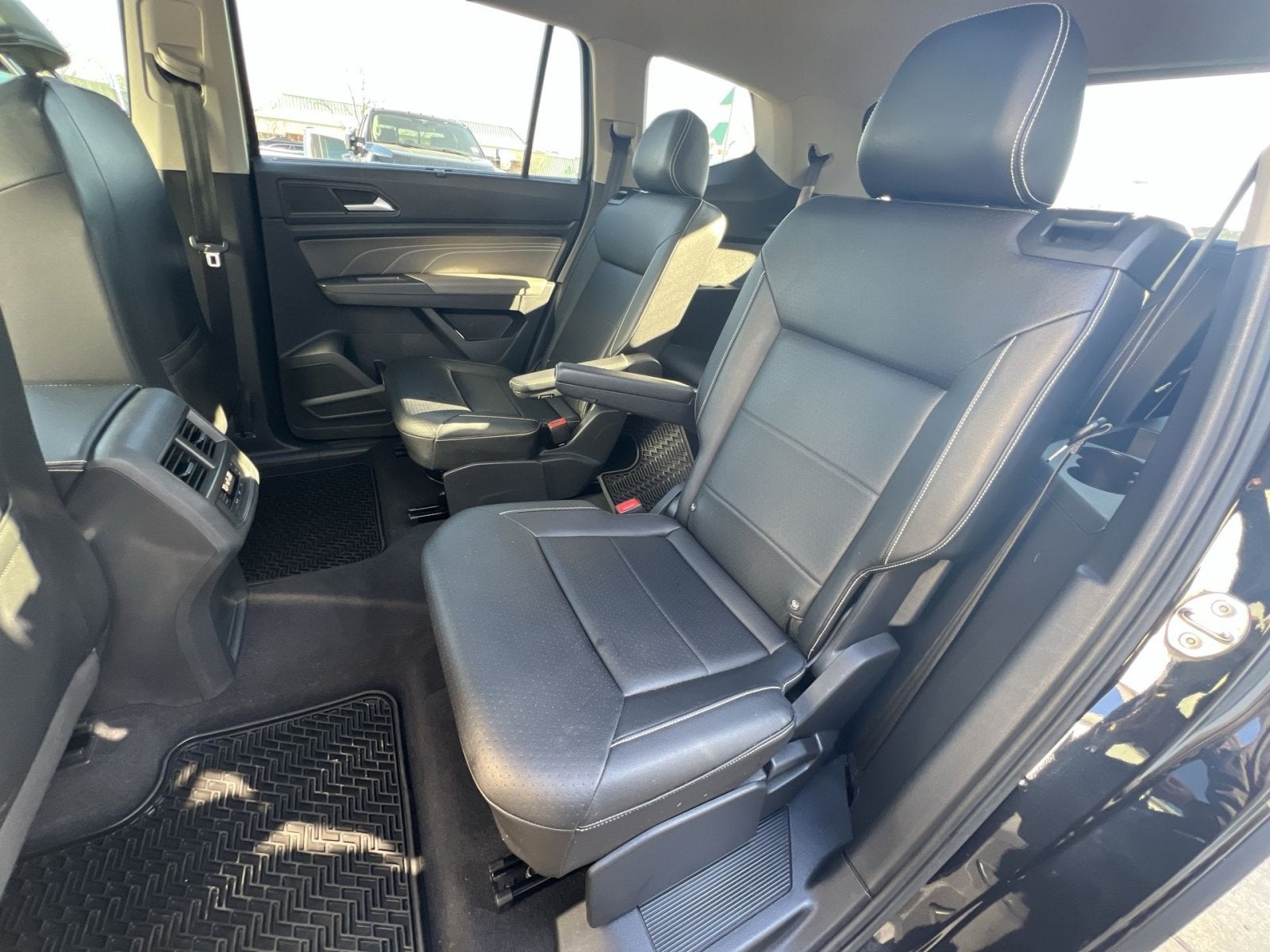 2022 Volkswagen Atlas 3.6L V6 SEL R-Line