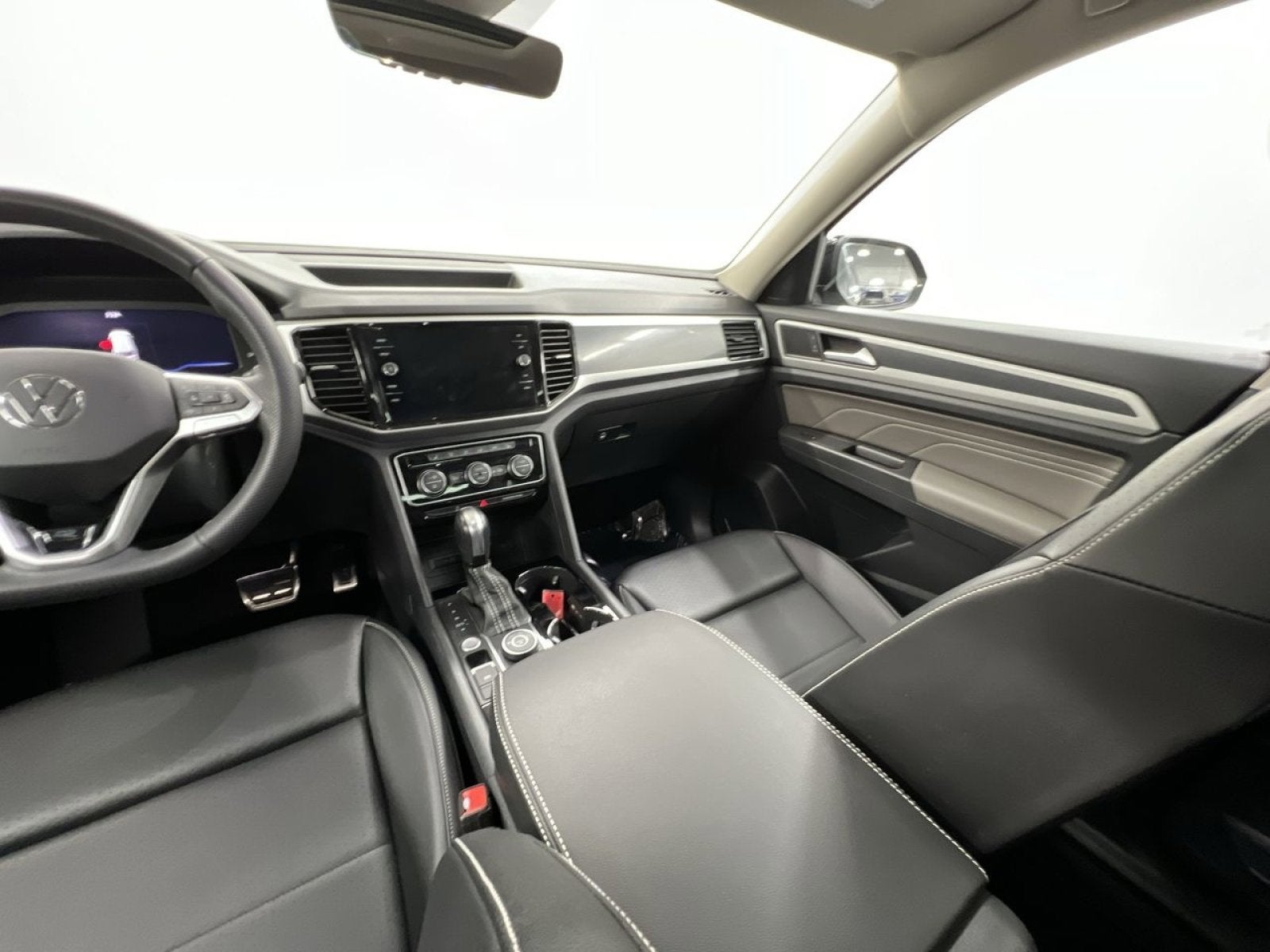 2022 Volkswagen Atlas 3.6L V6 SEL R-Line