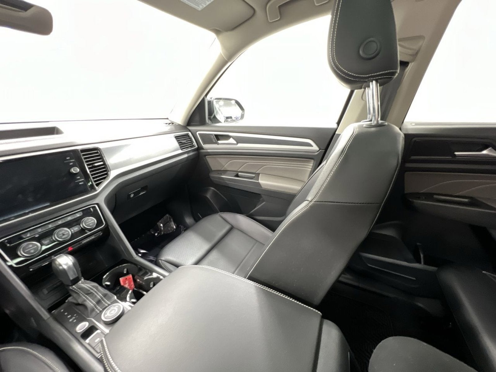 2022 Volkswagen Atlas 3.6L V6 SEL R-Line