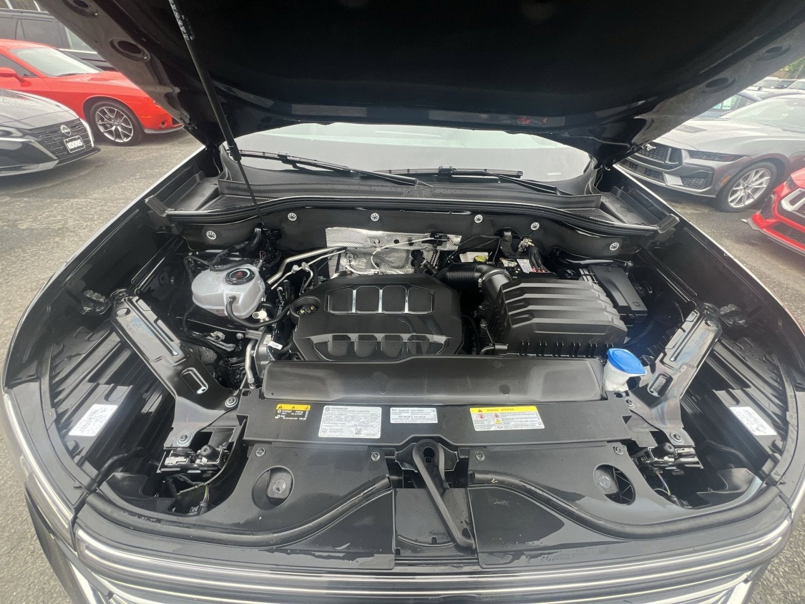 2025 Volkswagen Atlas 2.0T SE w/Technology