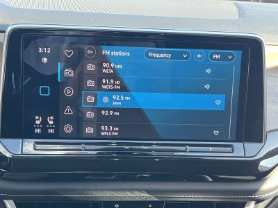 2025 Volkswagen Atlas 2.0T SE w/Technology