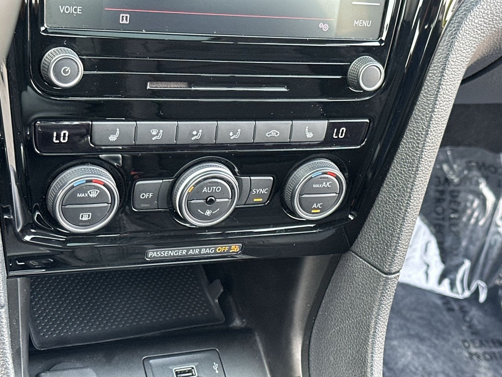 2022 Volkswagen Passat 2.0T SE