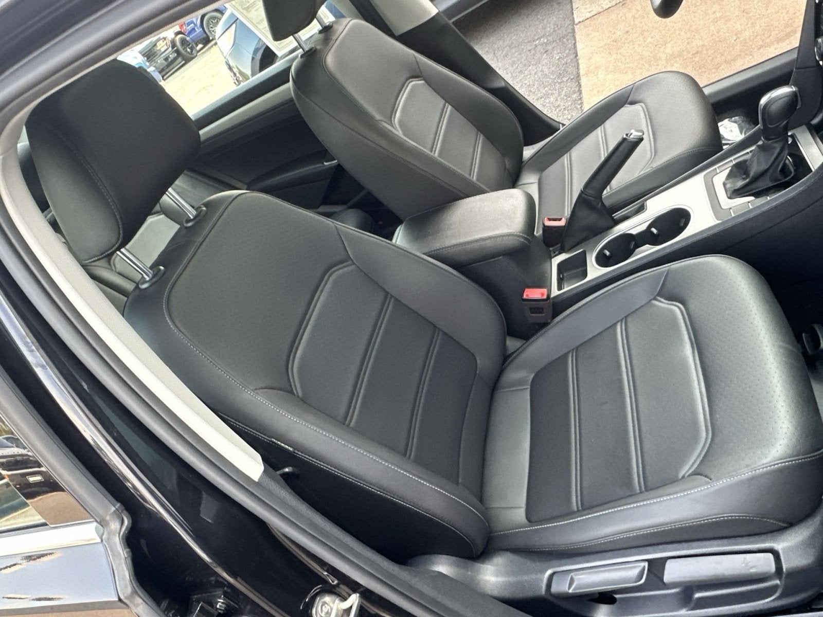 2022 Volkswagen Passat 2.0T SE