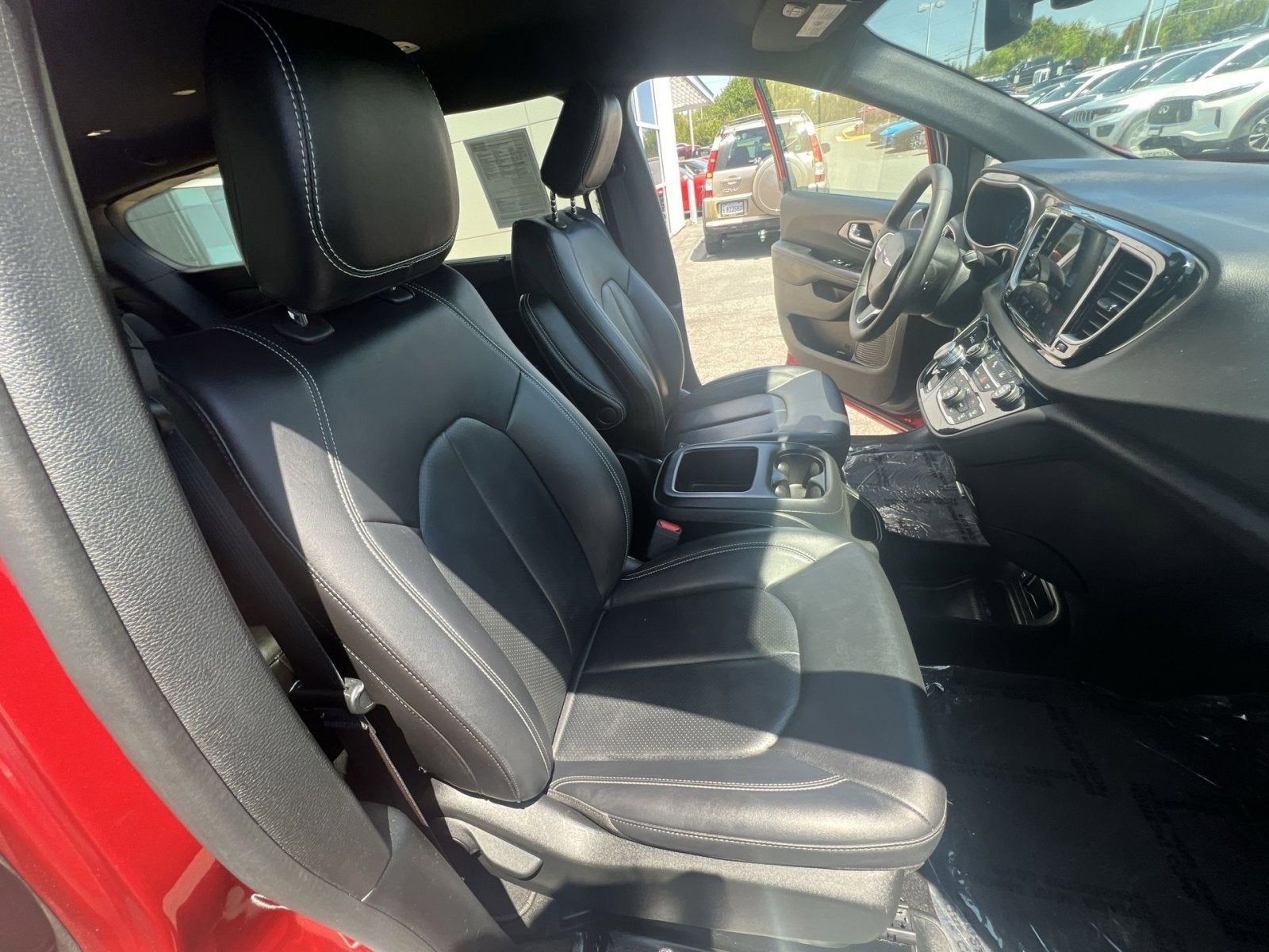 2025 Chrysler Pacifica Select