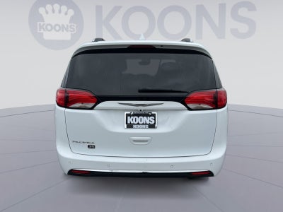 2020 Chrysler Pacifica Touring L Plus