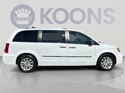 2016 Chrysler Town & Country Limited