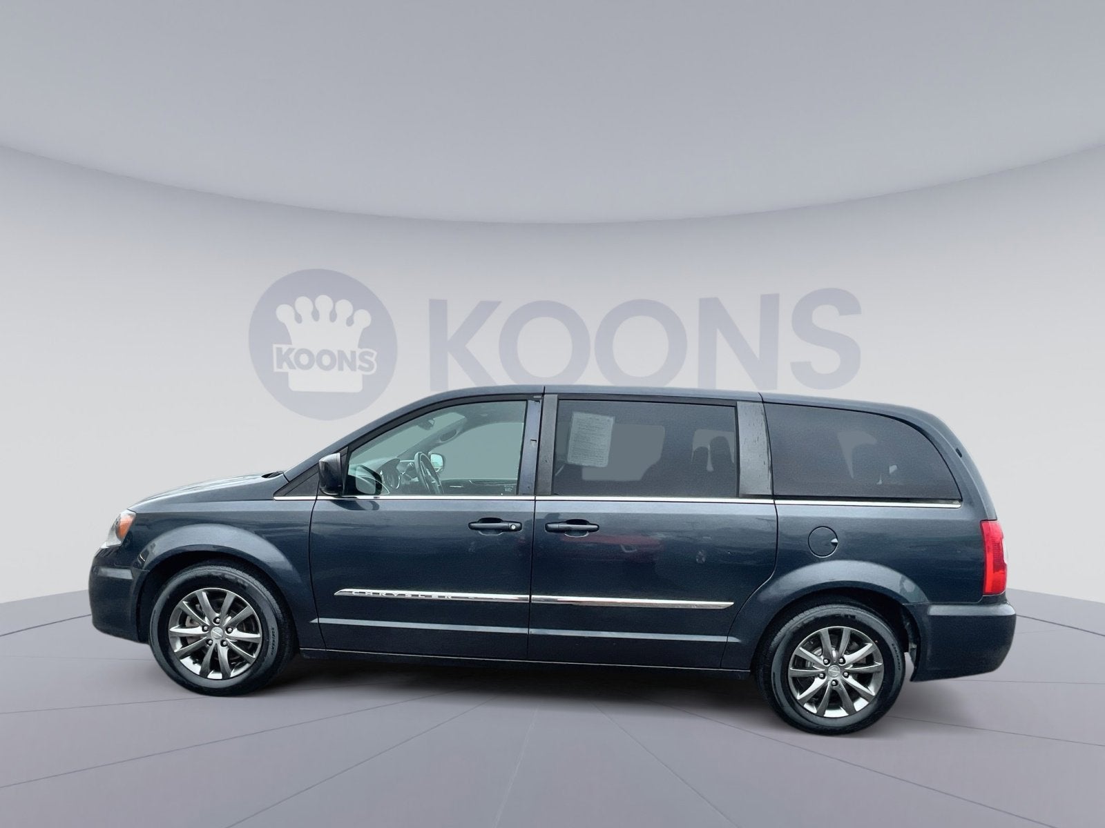 2014 Chrysler Town & Country S
