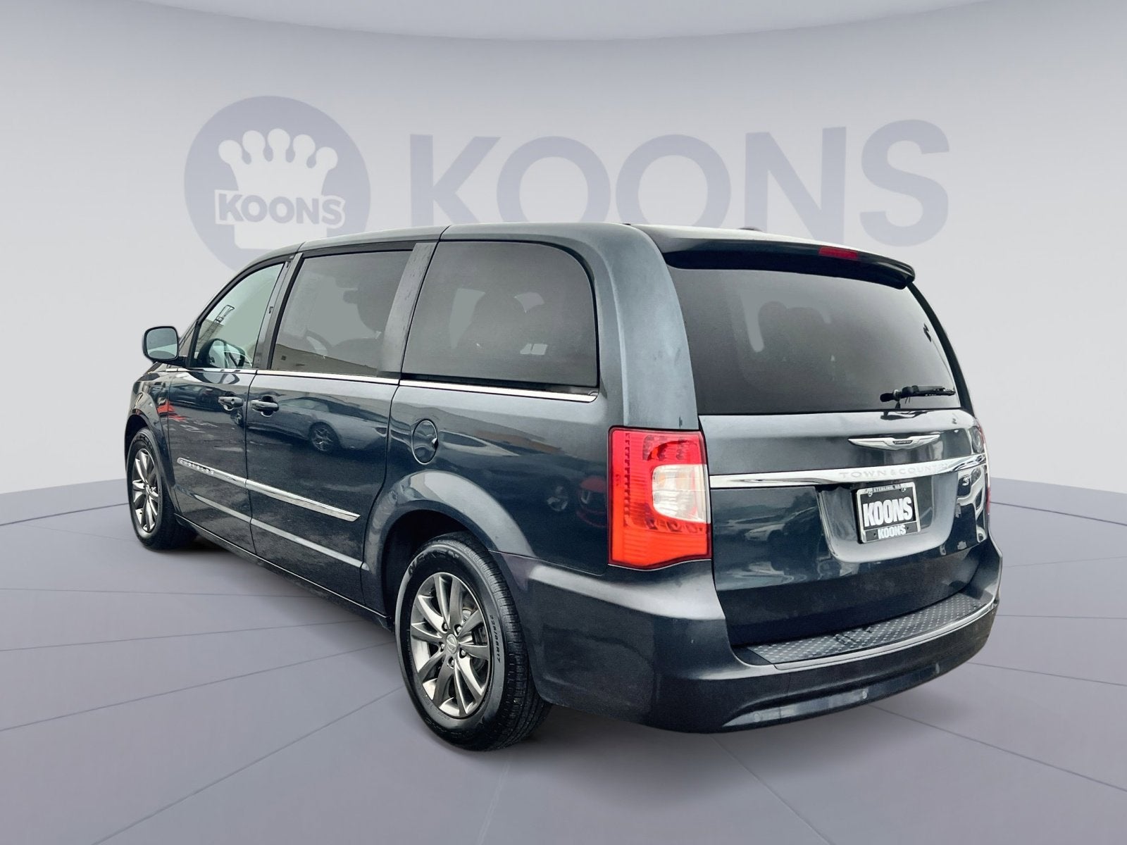 2014 Chrysler Town & Country S