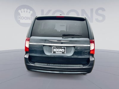 2014 Chrysler Town & Country S