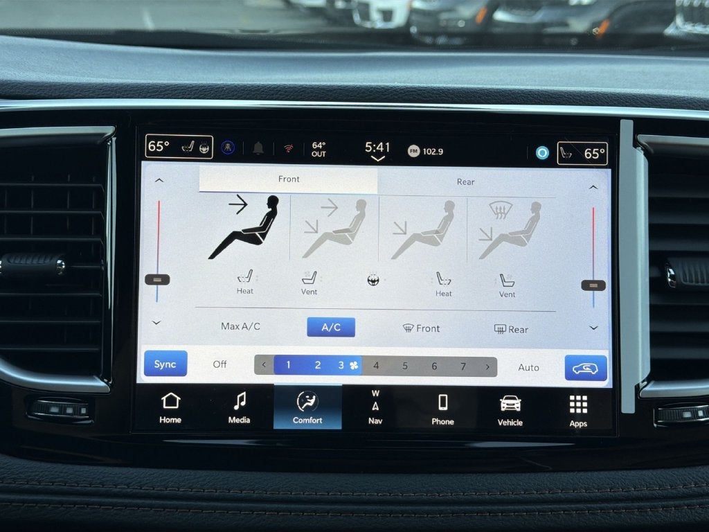2026 Chrysler Pacifica Pinnacle