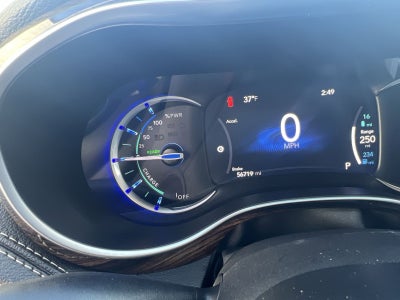 2023 Chrysler Pacifica Hybrid Limited