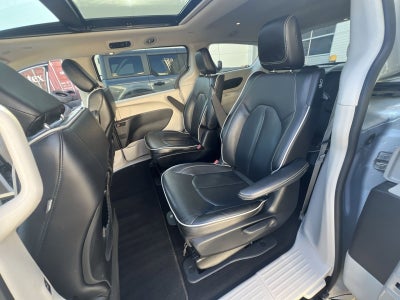 2023 Chrysler Pacifica Hybrid Limited
