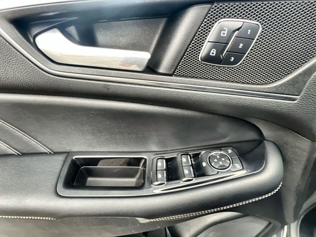 2016 Ford Edge Sport