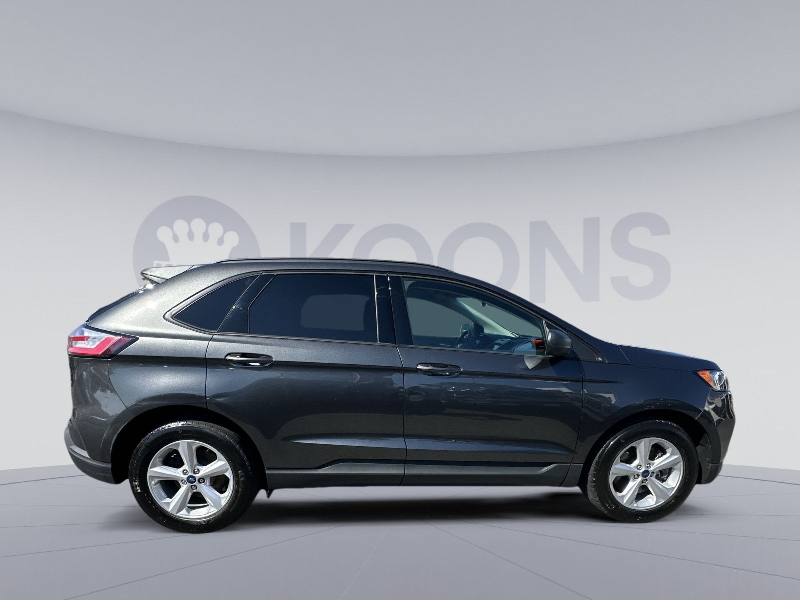 2020 Ford Edge SE
