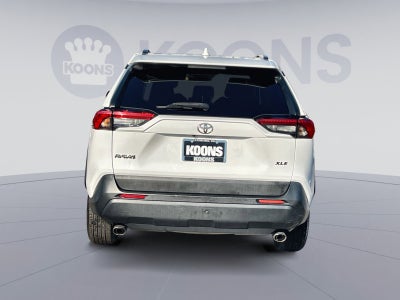 2020 Toyota RAV4 XLE