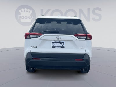 2025 Toyota RAV4 XLE