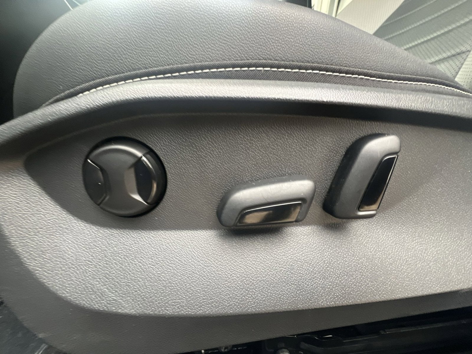 2023 Volkswagen Taos 1.5T SEL