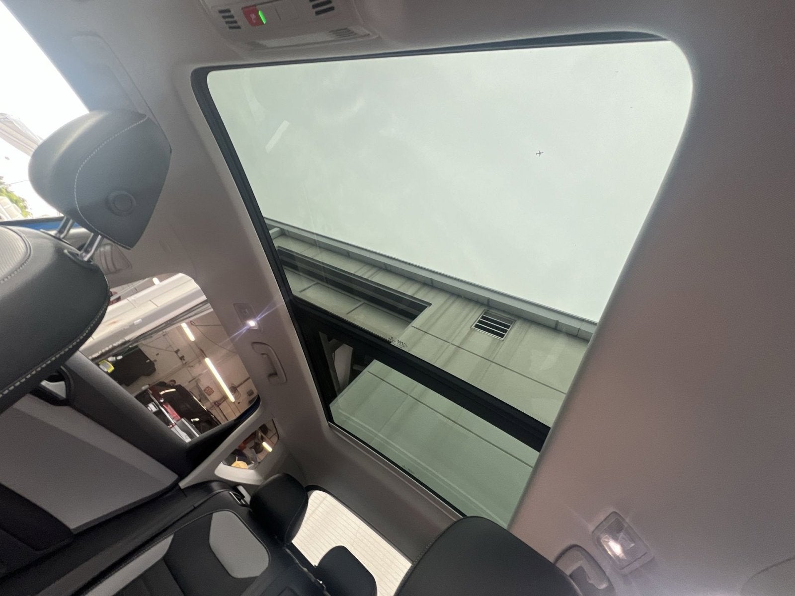 2023 Volkswagen Taos 1.5T SEL