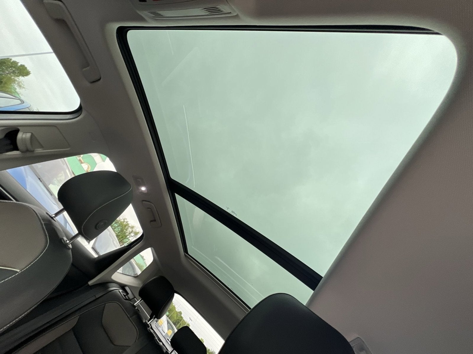2024 Volkswagen Taos 1.5T SEL