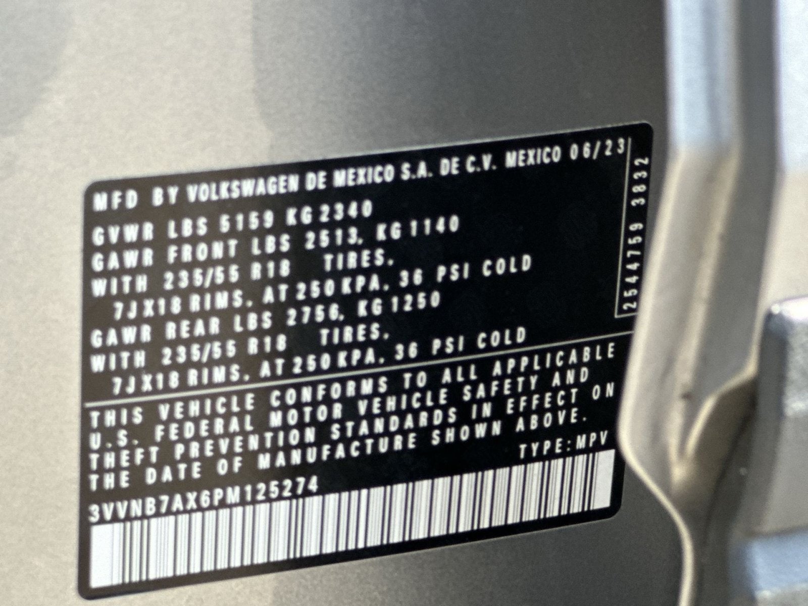 2023 Volkswagen Tiguan 2.0T SE