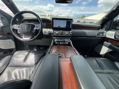 2022 Lincoln Navigator L Reserve