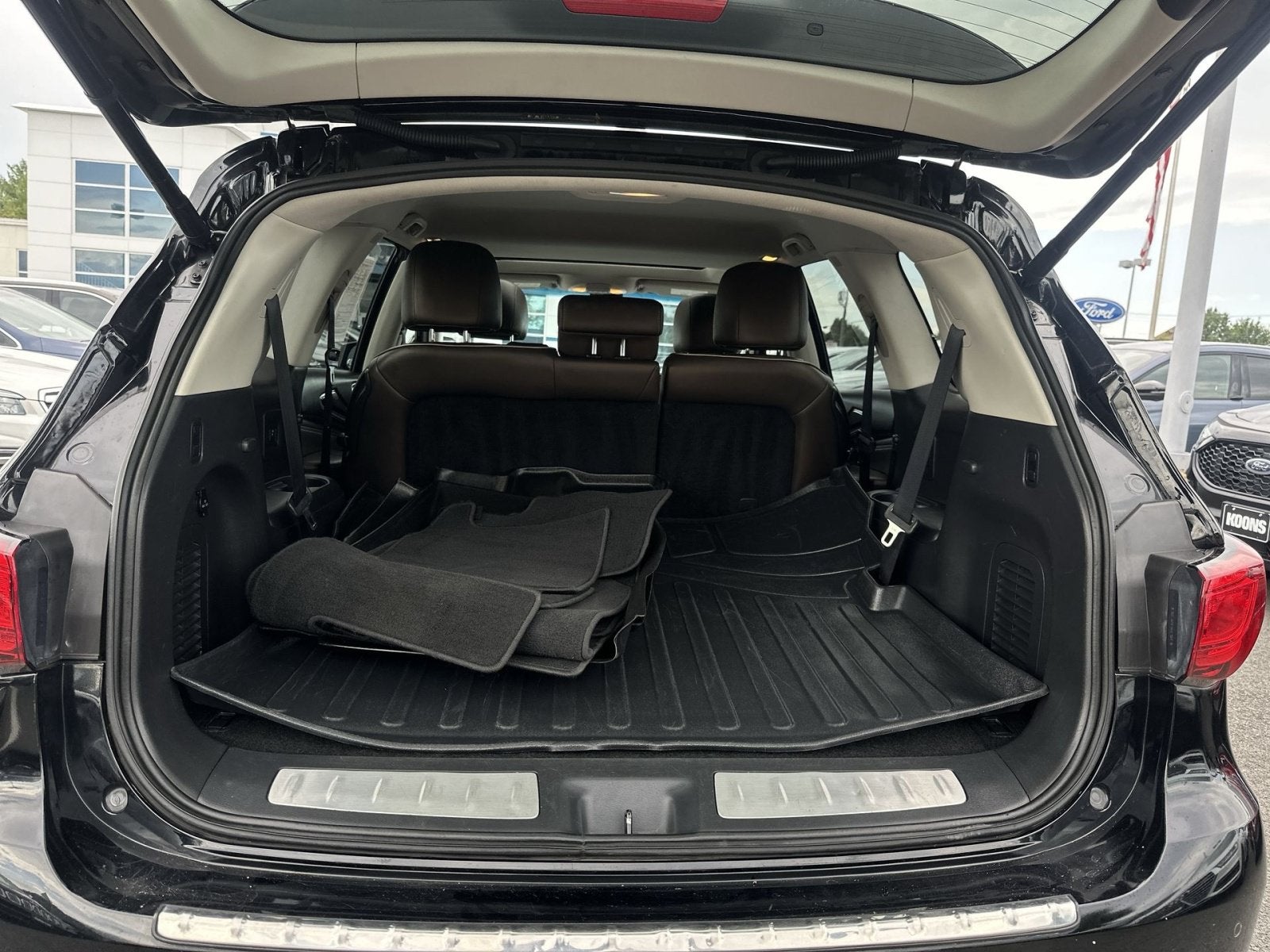 2016 INFINITI QX60 Base