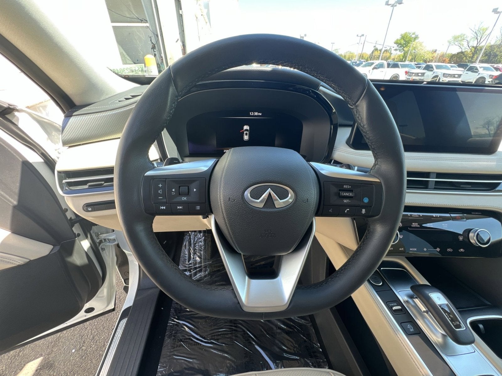 2023 INFINITI QX60 LUXE