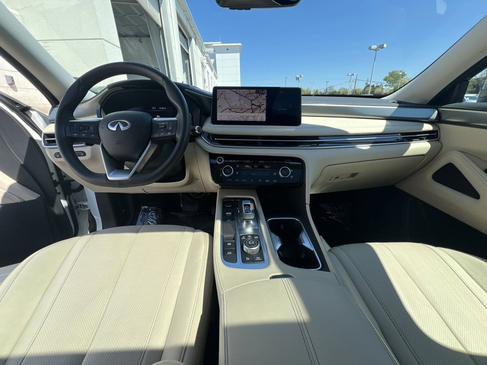2023 INFINITI QX60 LUXE