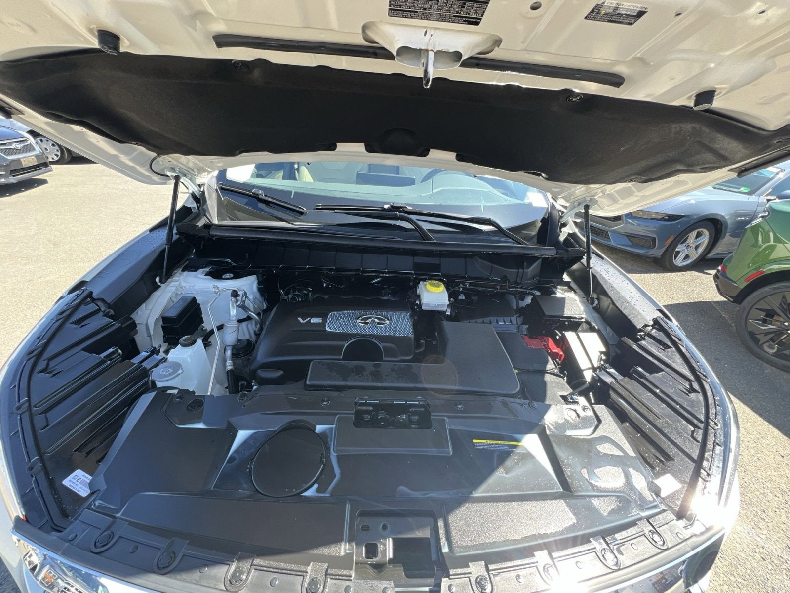 2023 INFINITI QX60 LUXE