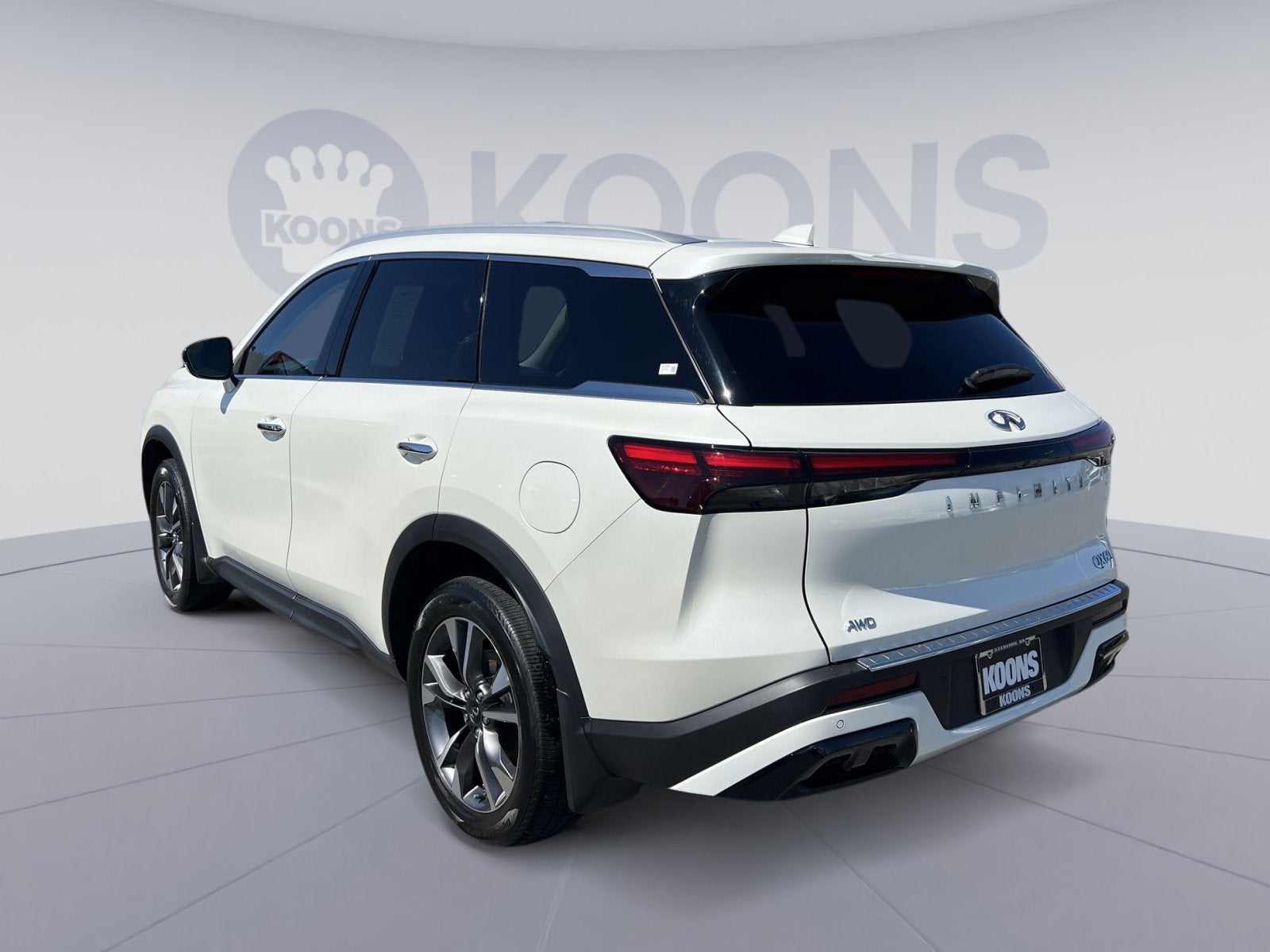 2023 INFINITI QX60 LUXE