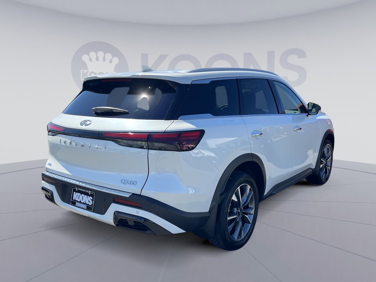 2023 INFINITI QX60 LUXE