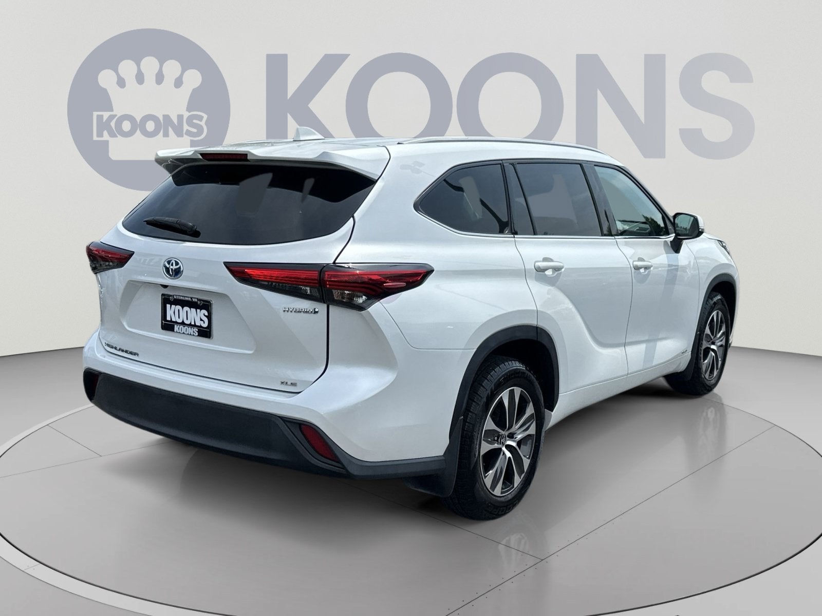 2022 Toyota Highlander Hybrid XLE
