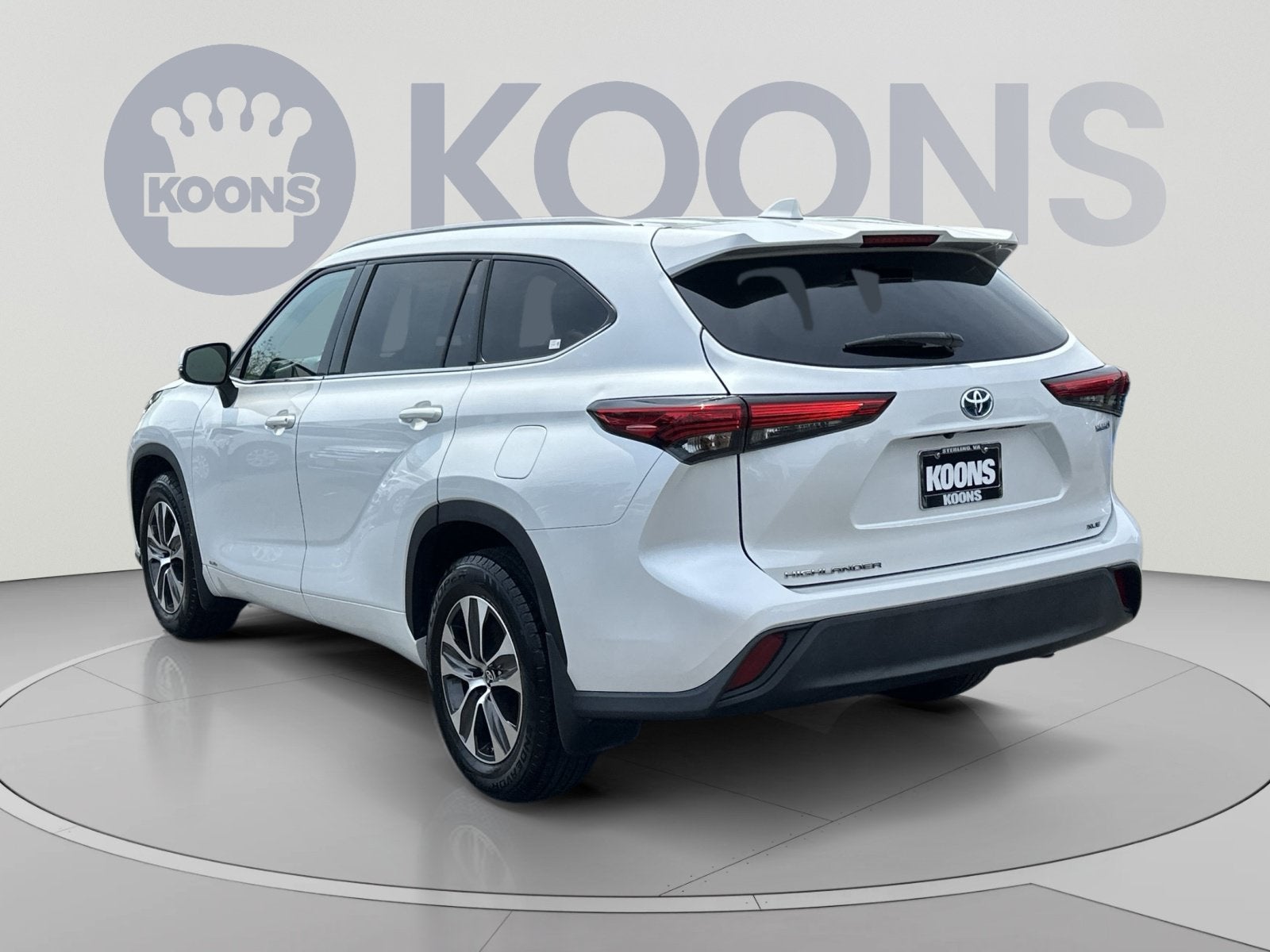 2022 Toyota Highlander Hybrid XLE