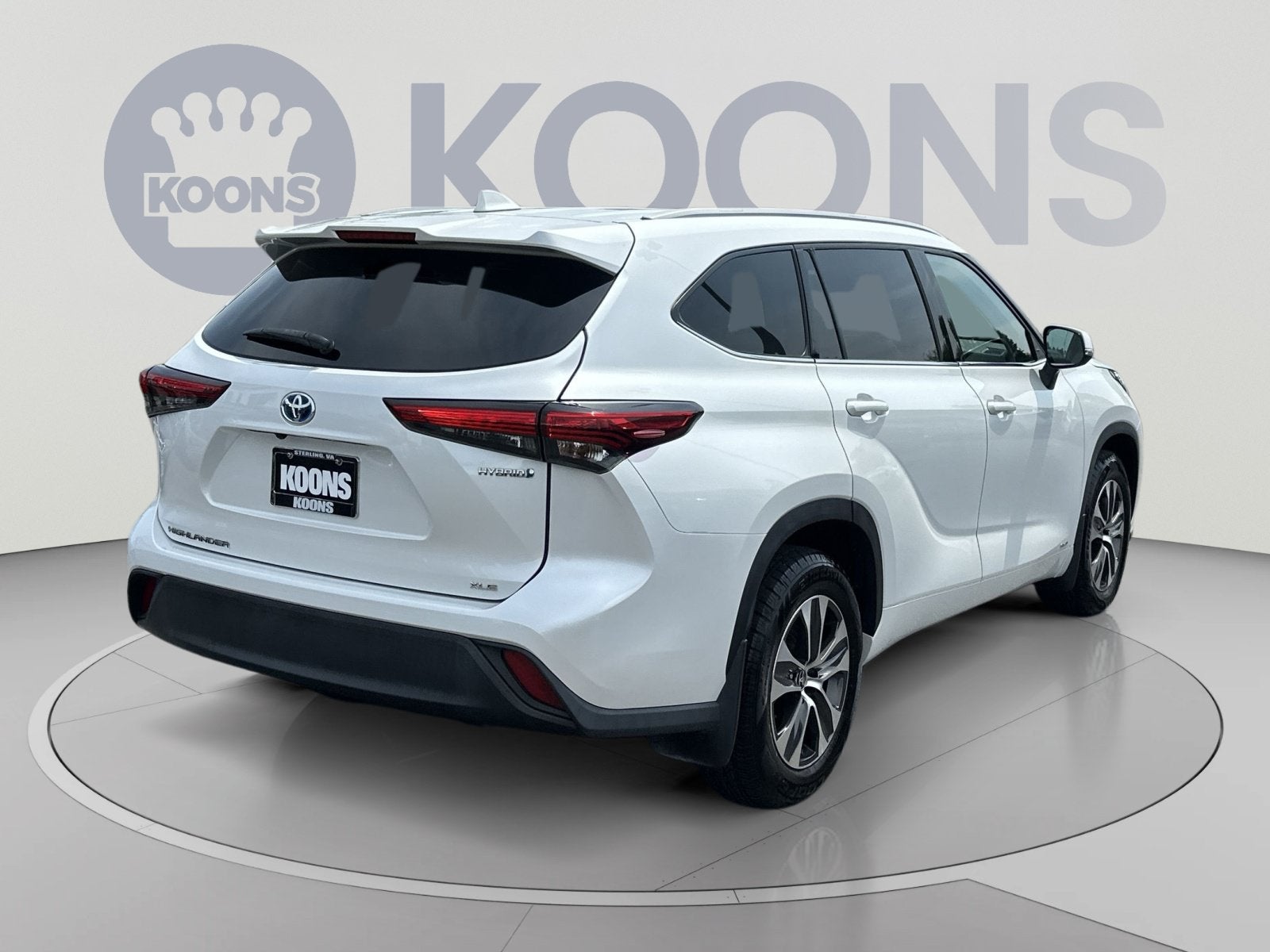 2022 Toyota Highlander Hybrid XLE