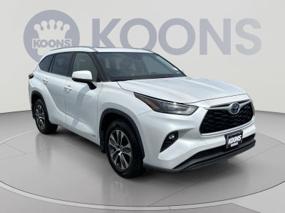 2022 Toyota Highlander Hybrid XLE