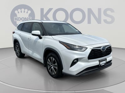 2022 Toyota Highlander Hybrid XLE