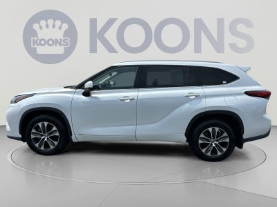 2022 Toyota Highlander Hybrid XLE