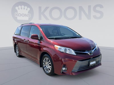 2018 Toyota Sienna XLE