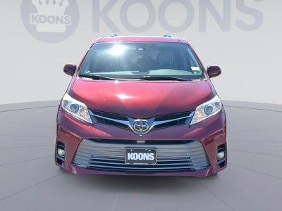 2018 Toyota Sienna XLE