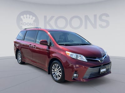 2018 Toyota Sienna XLE