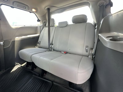2018 Toyota Sienna XLE