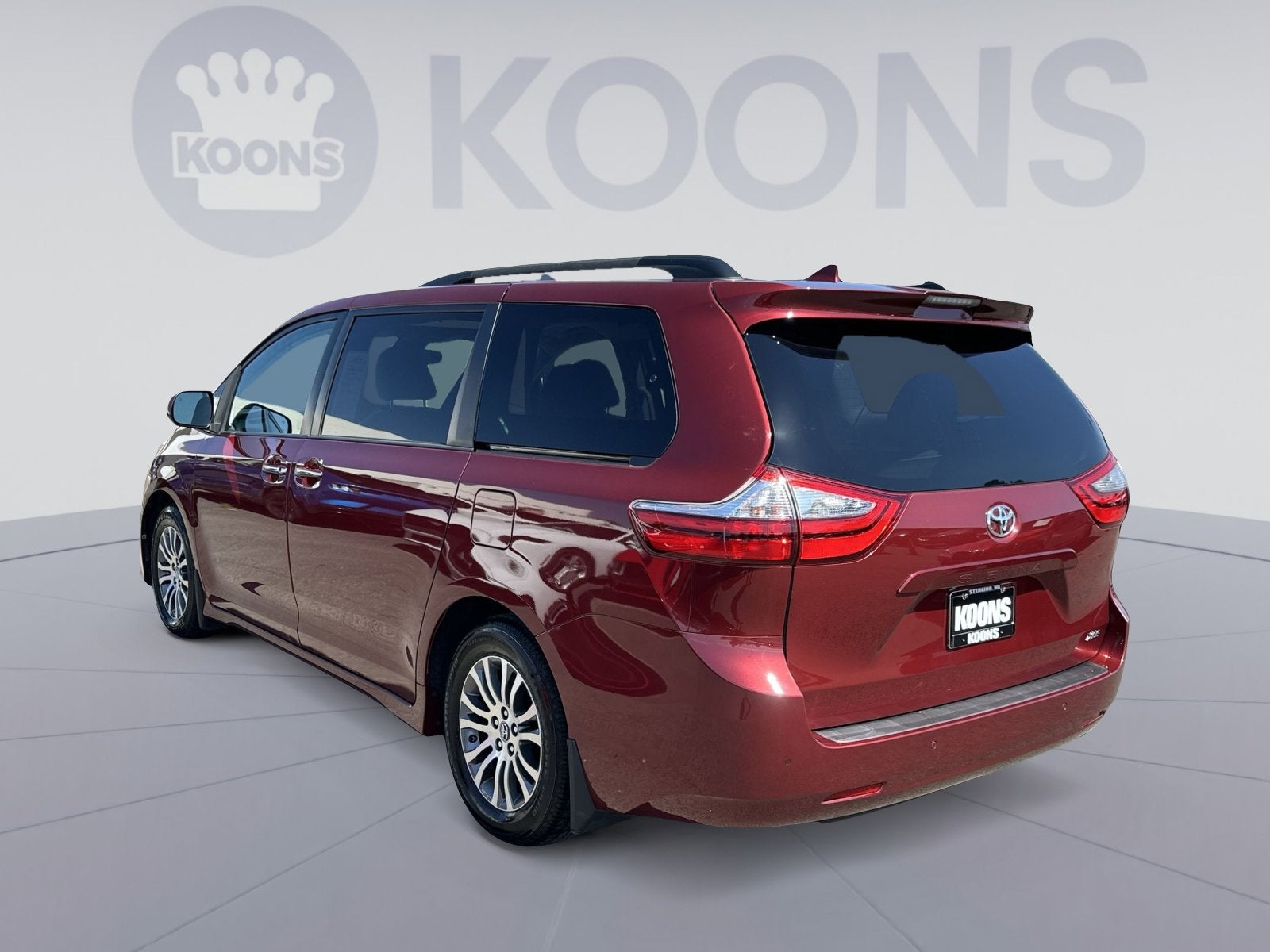 2018 Toyota Sienna XLE