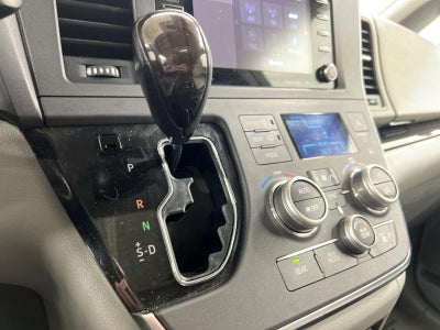 2019 Toyota Sienna XLE
