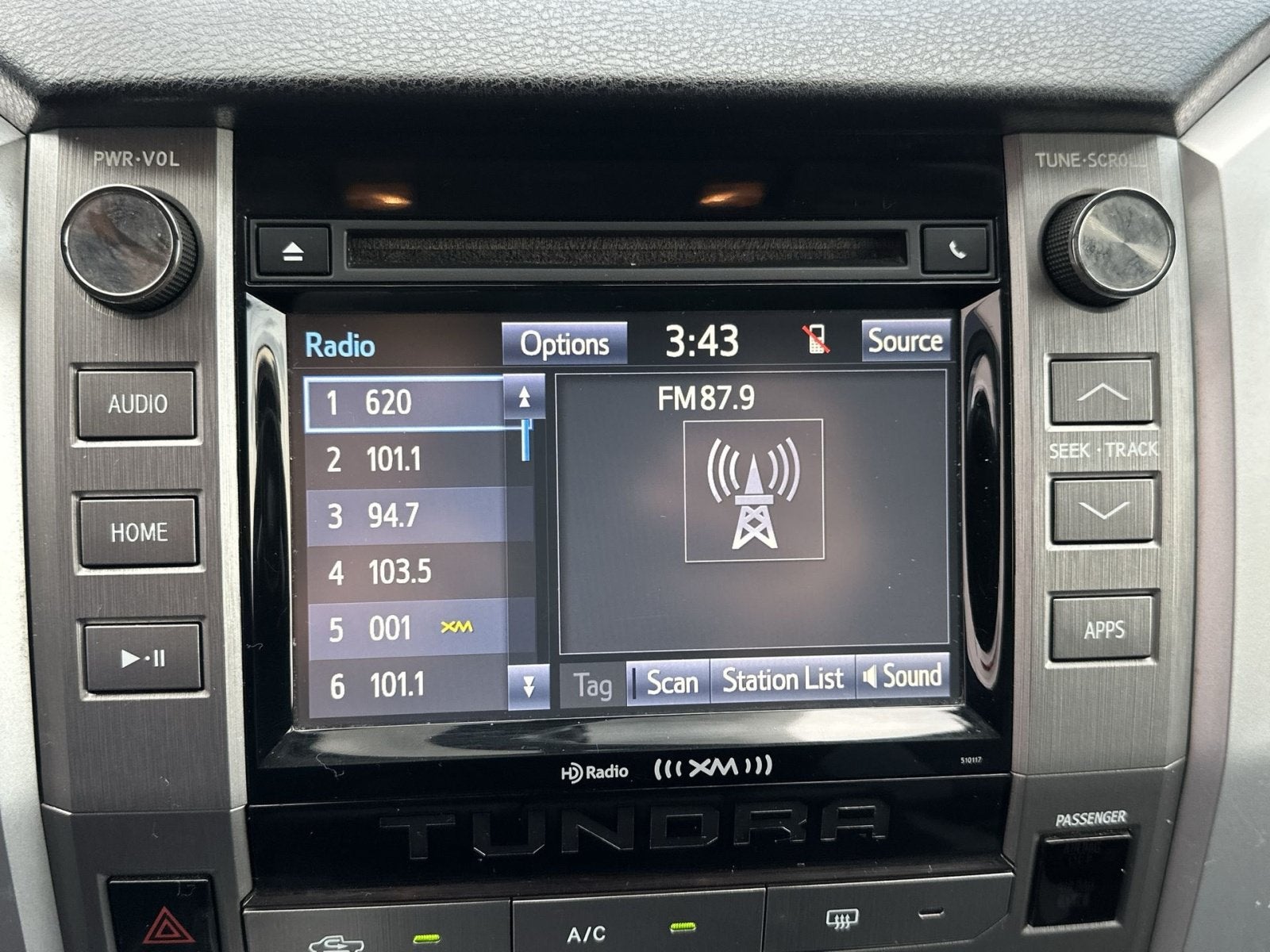 2017 Toyota Tundra SR5