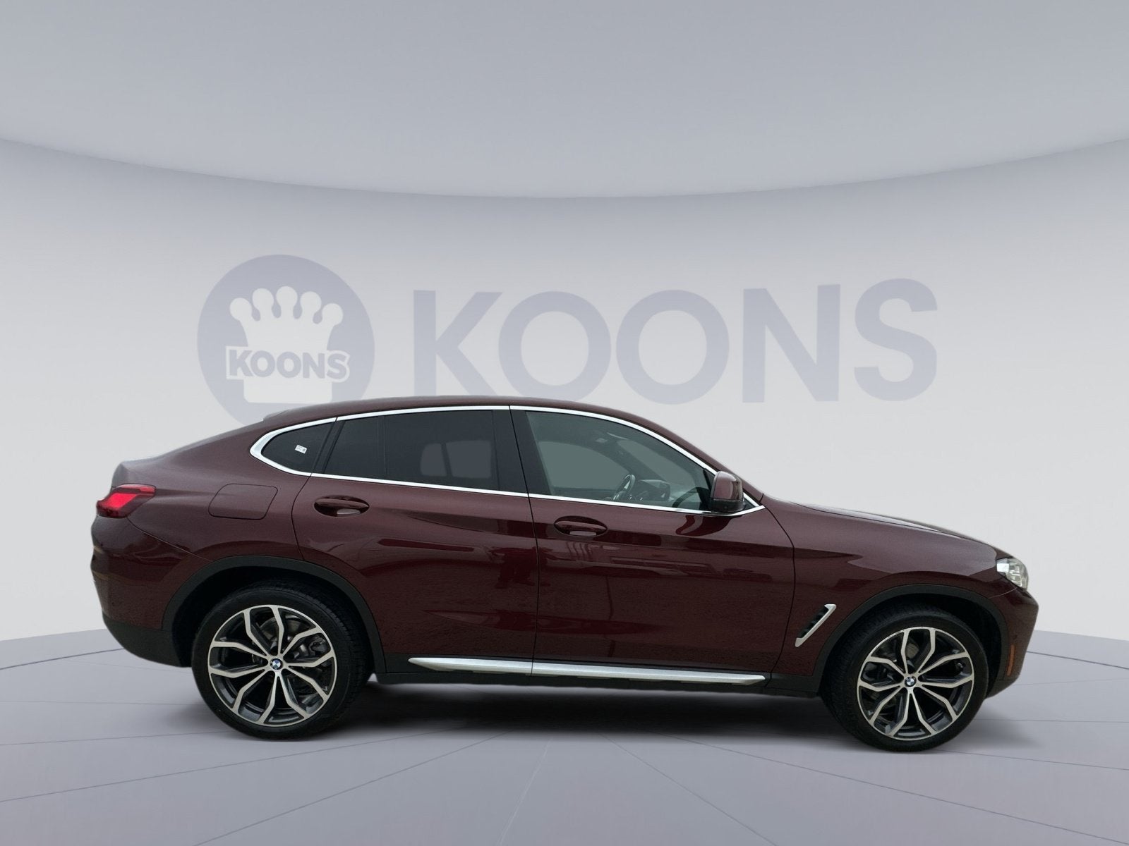 2025 BMW X4 xDrive30i