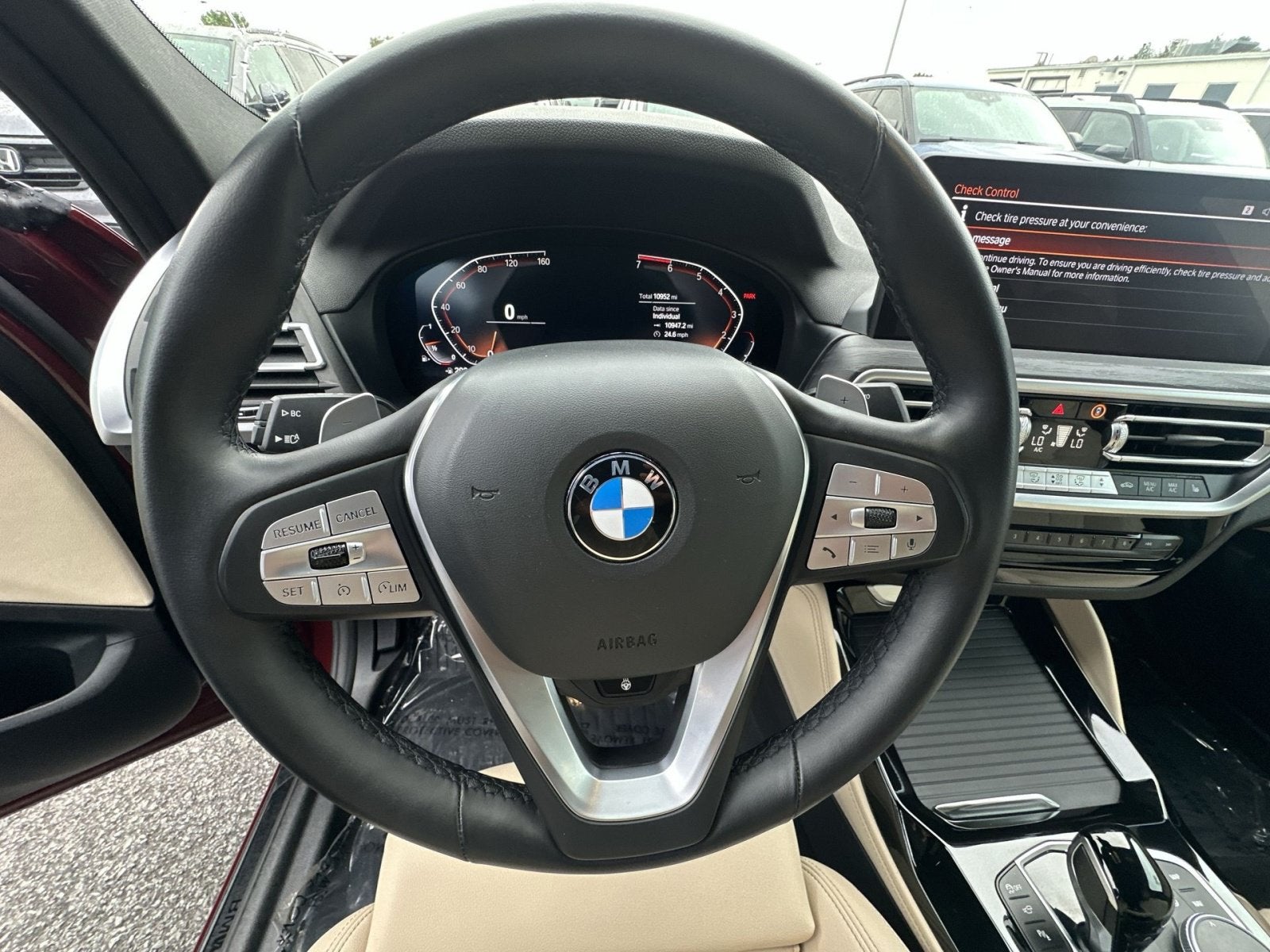 2025 BMW X4 xDrive30i