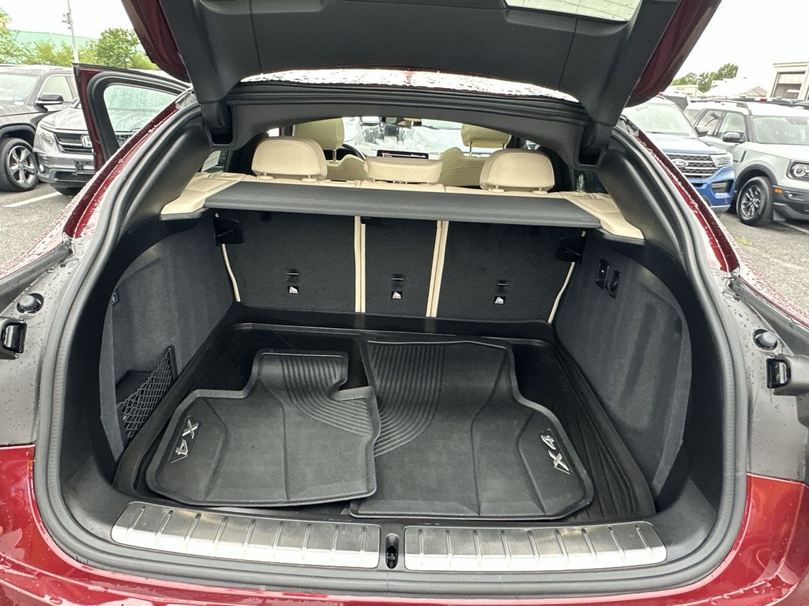 2025 BMW X4 xDrive30i