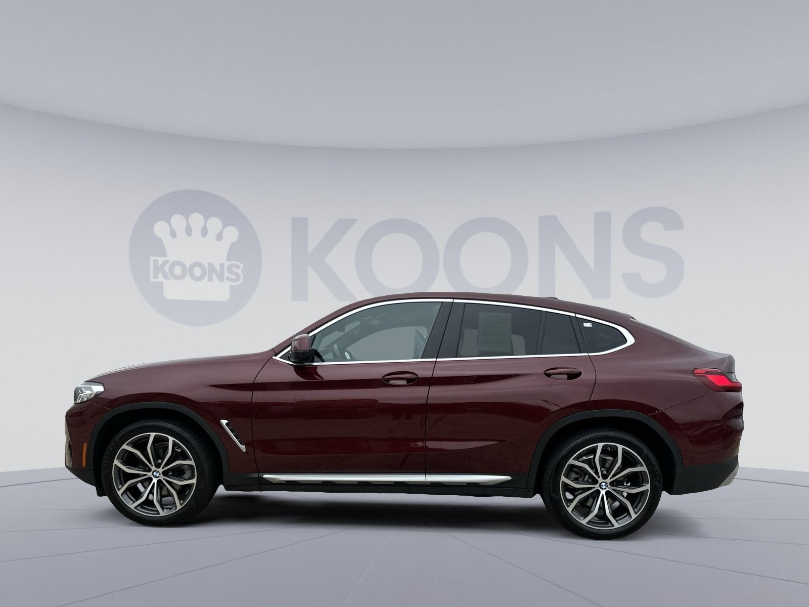 2025 BMW X4 xDrive30i